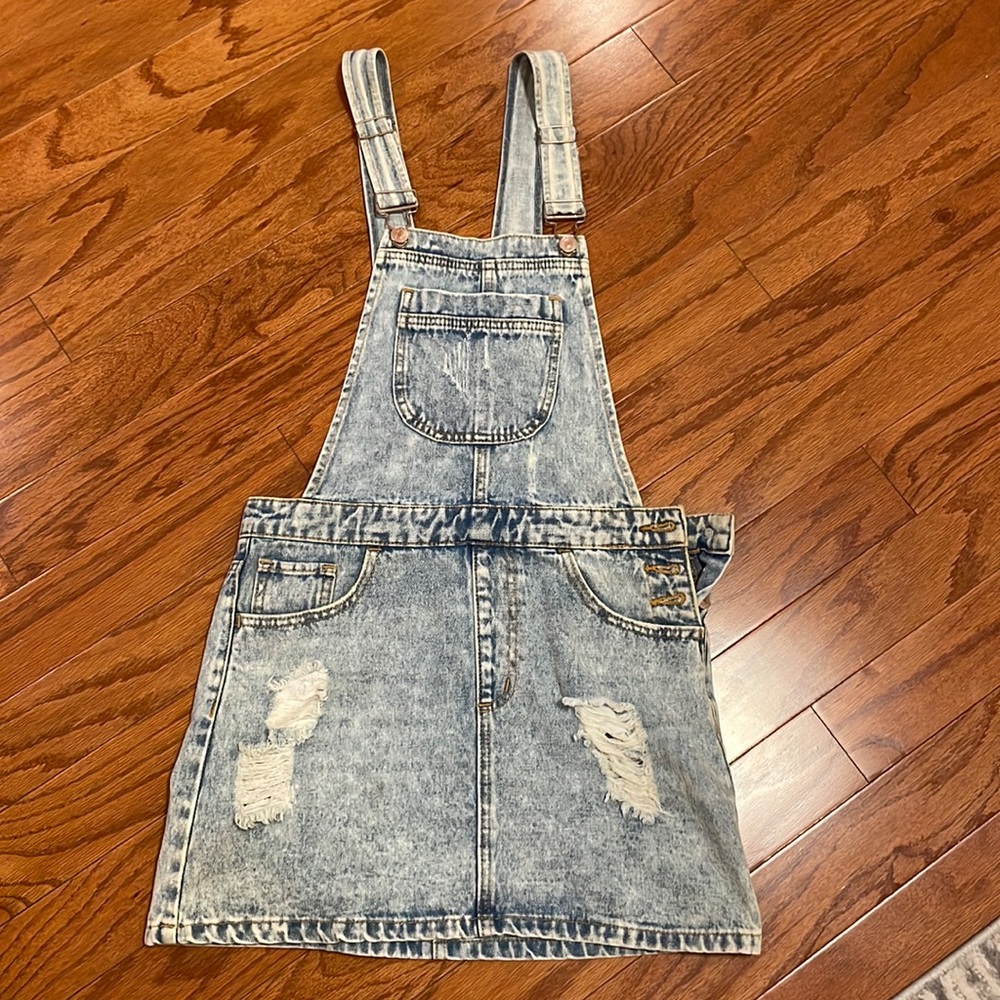 Forever 21 Denim Overalls, size Medium